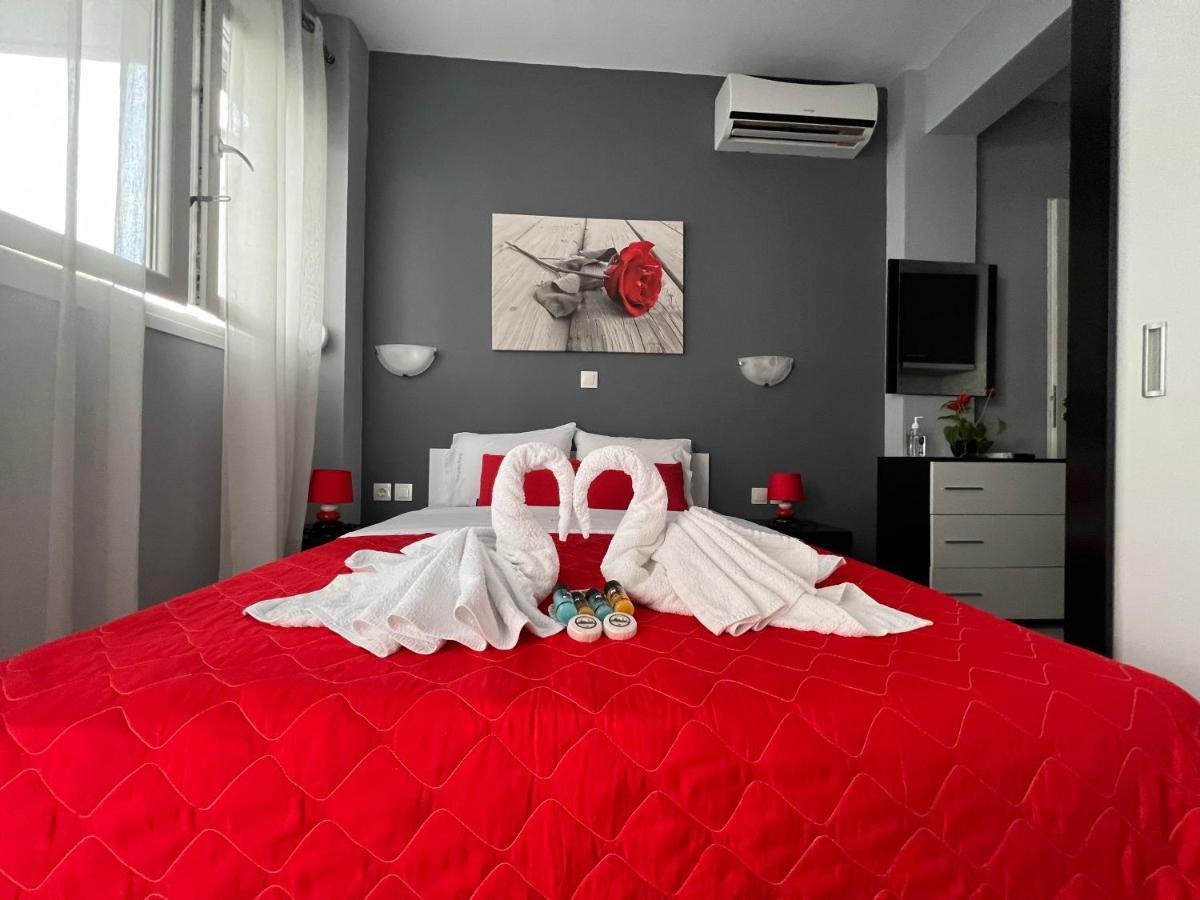Niriides Rooms Nea Kallikrateia Exterior foto