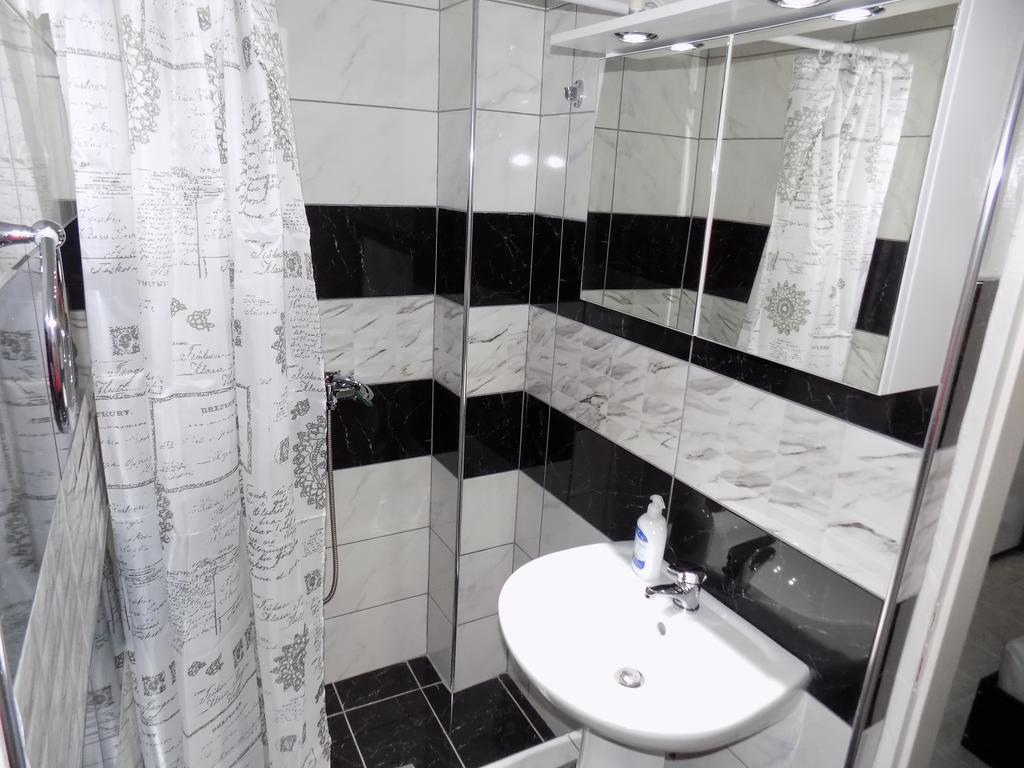 Niriides Rooms Nea Kallikrateia Exterior foto