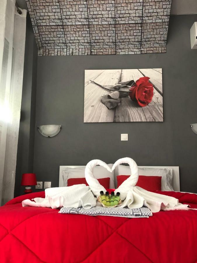 Niriides Rooms Nea Kallikrateia Exterior foto