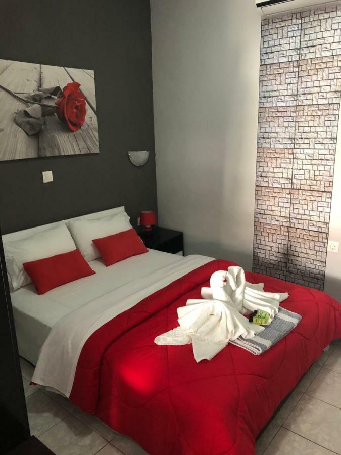 Niriides Rooms Nea Kallikrateia Exterior foto