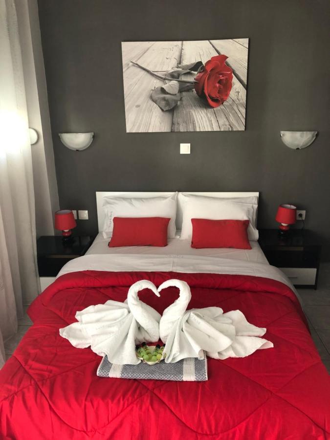 Niriides Rooms Nea Kallikrateia Exterior foto